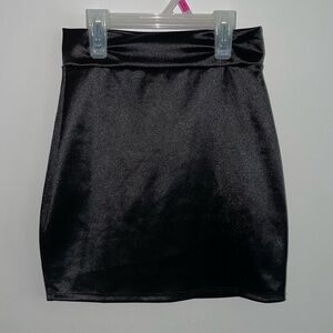 [Fashion Nova] Melanie Satin Mini Skirt